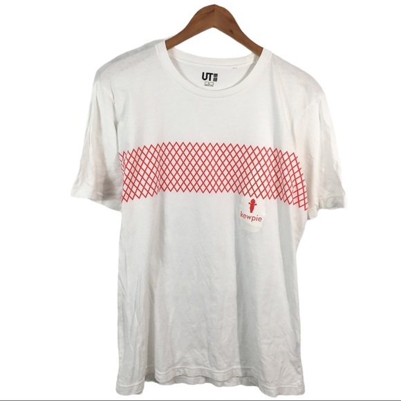 TS684 UT Uniqlo Kewpie Crew Neck T Shirt L